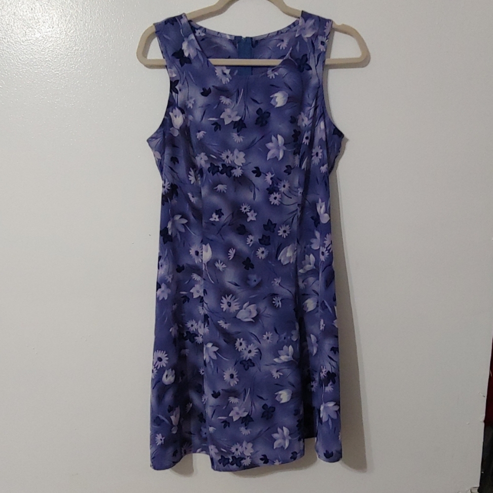 Floral sleeveless dress